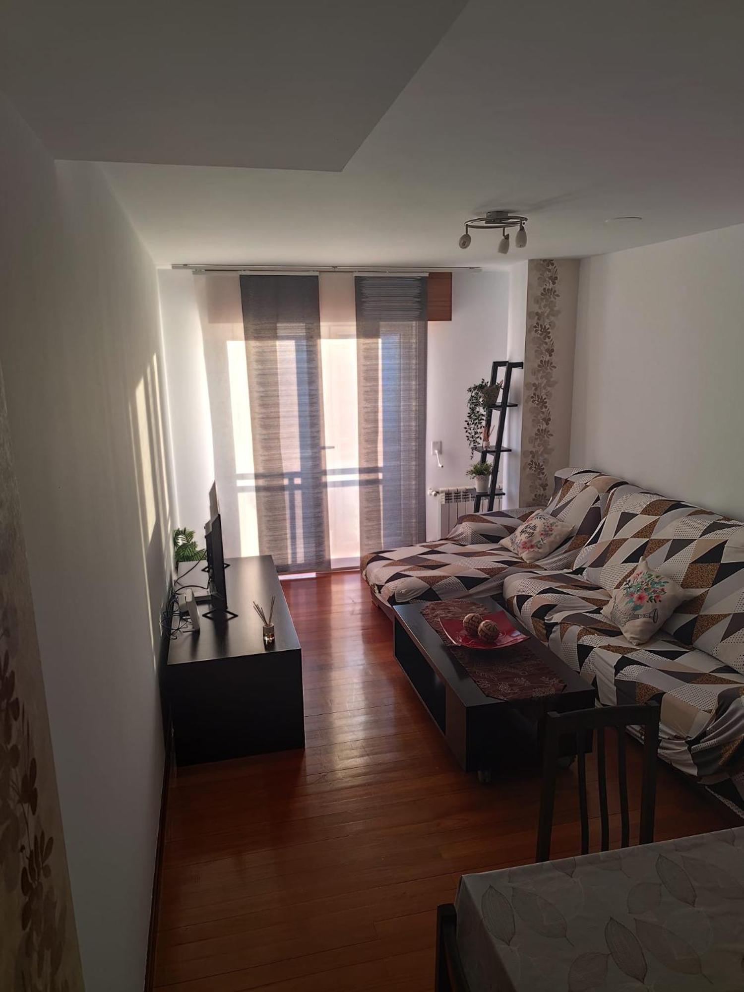 Duplex En Naron. 4 Hab. 3 Banos Apartment *