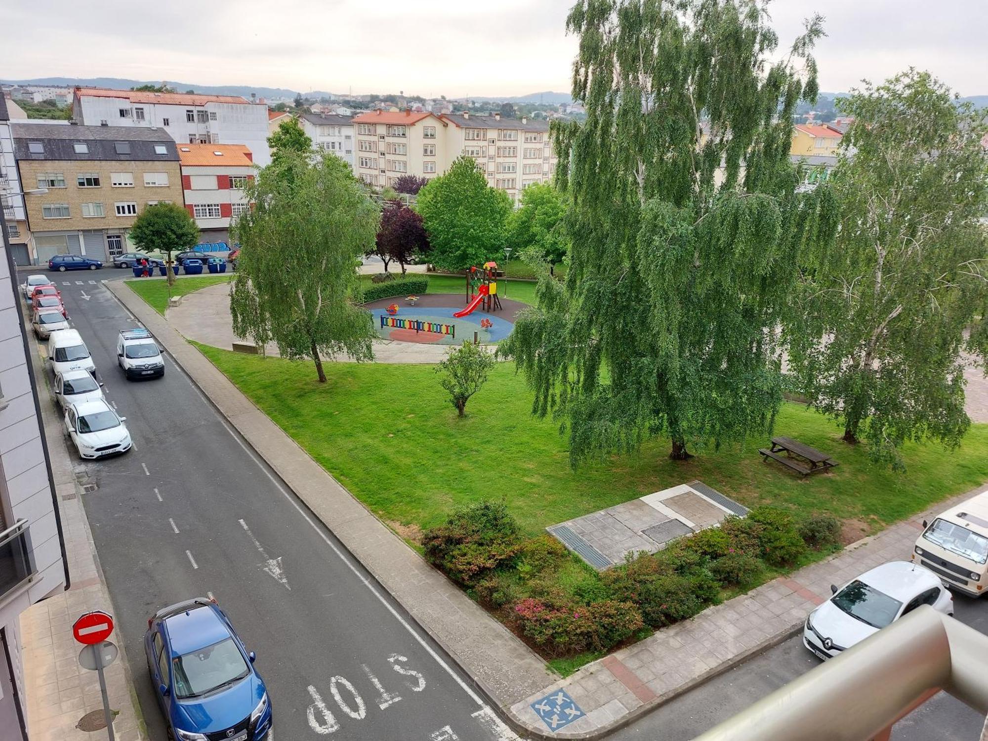 Duplex En Naron. 4 Hab. 3 Banos Apartment